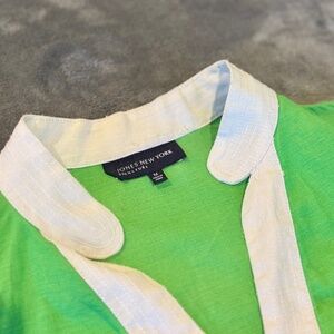 Women's Jones New York Signature Green and White Linen Blouse Size Medium